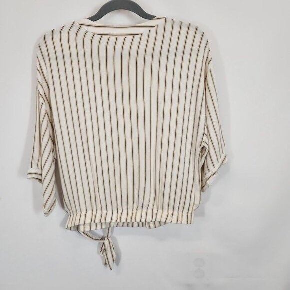 Urban Romantics Striped Drop Shoulder Sleeve Blouse in White - Size Medium - Picture 4 of 5